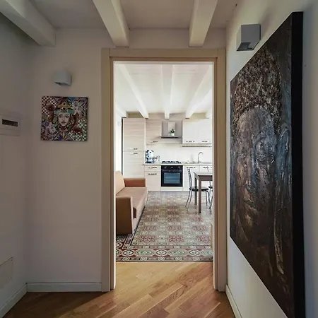 Charming House With Sea View In Palermo