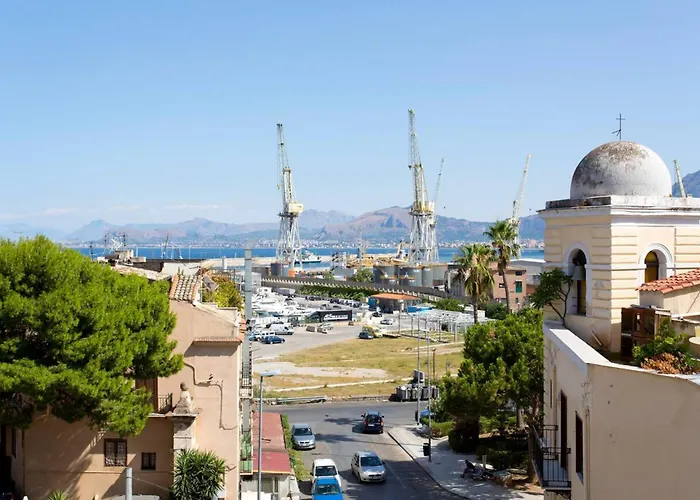 Tatil Evi Charming House With Sea View In Palermo