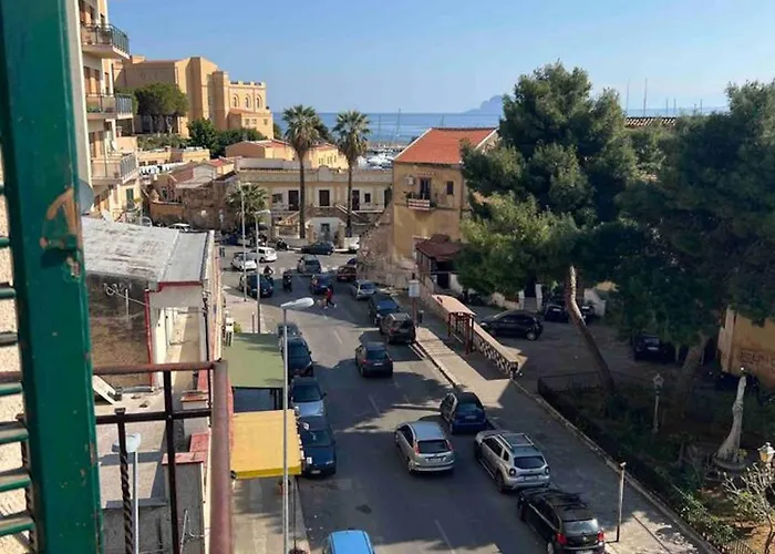 Tatil Evi Charming House With Sea View In Palermo