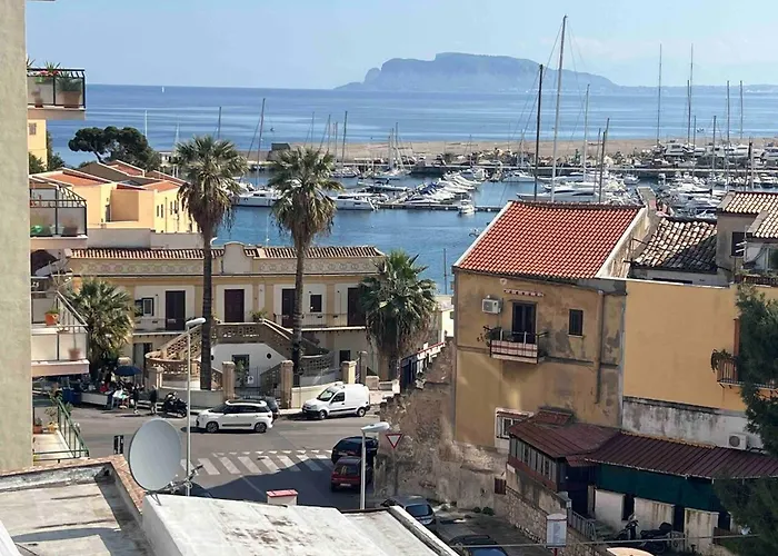 Tatil Evi Charming House With Sea View In *