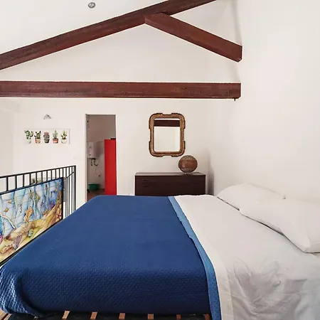 펜션 Charming House With Sea View In *