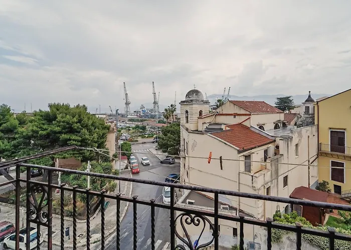 펜션 Charming House With Sea View In 팔레르모