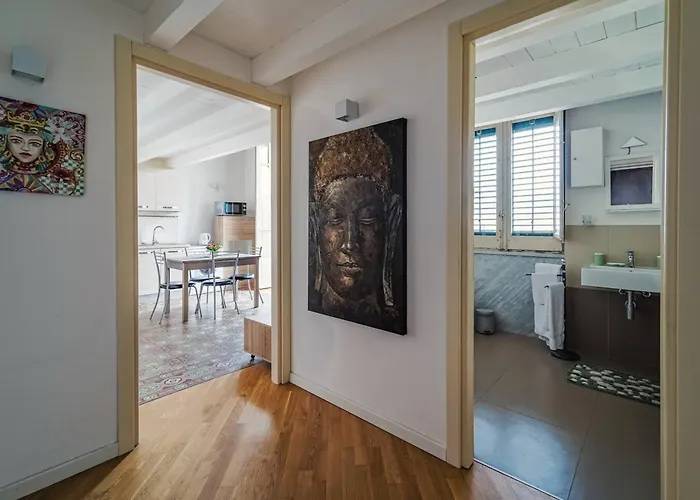 Charming House With Sea View In 팔레르모