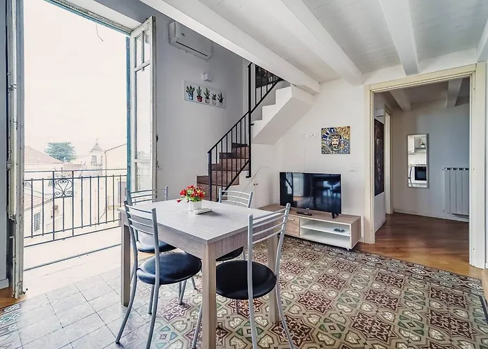 펜션 Charming House With Sea View In